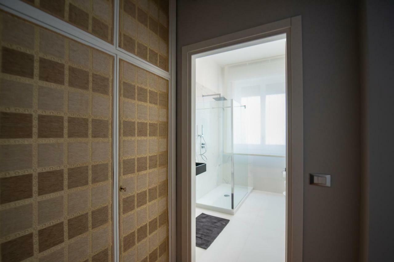 Laurus Apartments ตราปานี ภายนอก รูปภาพ