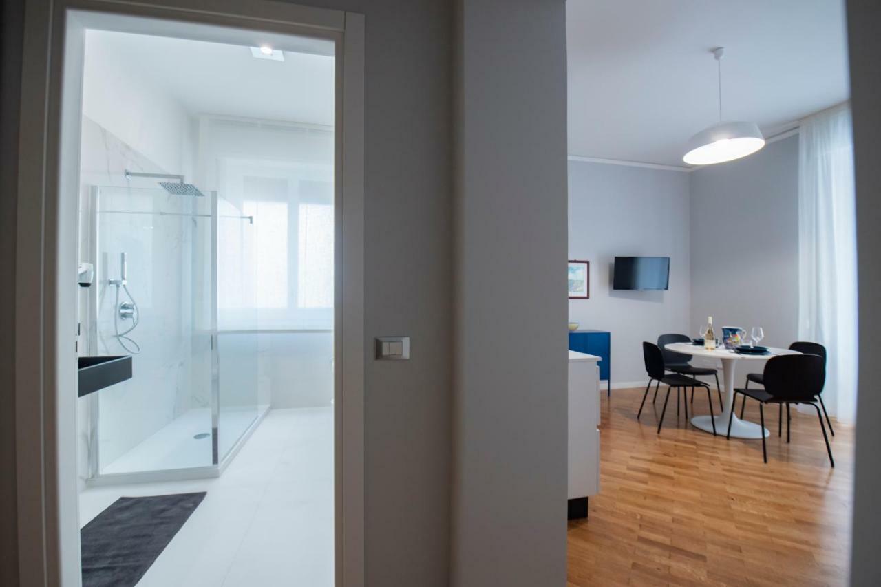 Laurus Apartments ตราปานี ภายนอก รูปภาพ